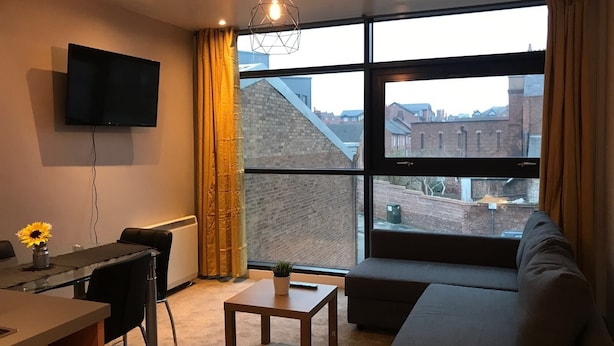 City Double Room | Living area - Stylish Chester Apartment (Chester)