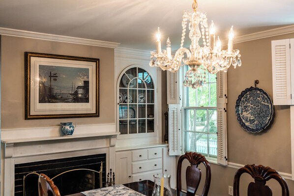 Interior - Historic Landmark Colonial In Heart Of Edgartown (Edgartown)