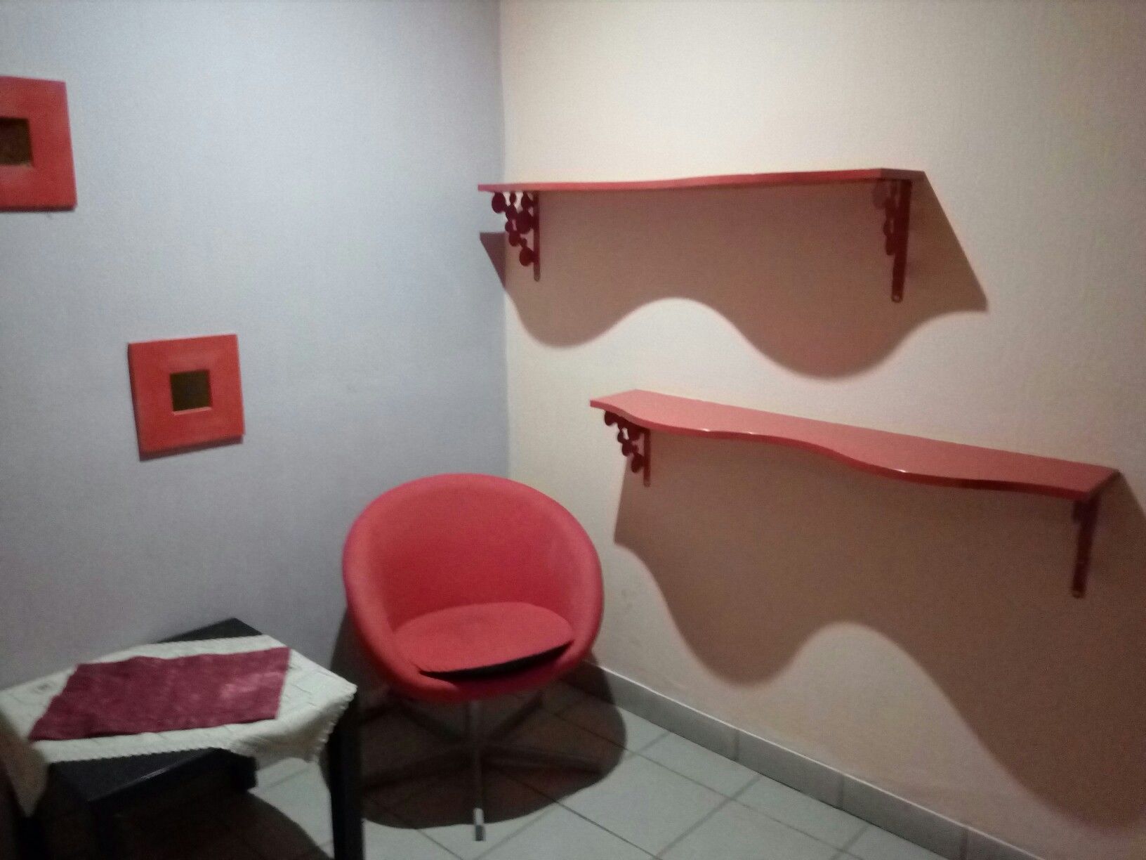 Kahden hengen standard-huone | Oleskelualue | Taulutelevisio