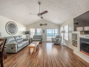 Smart TV, fireplace, DVD player