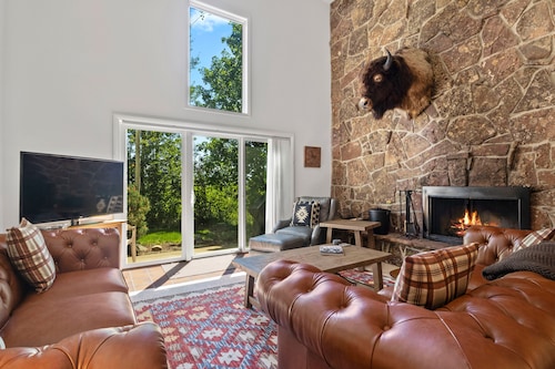 RMR: Four Seasons II Unit 1 Condo in Teton Village