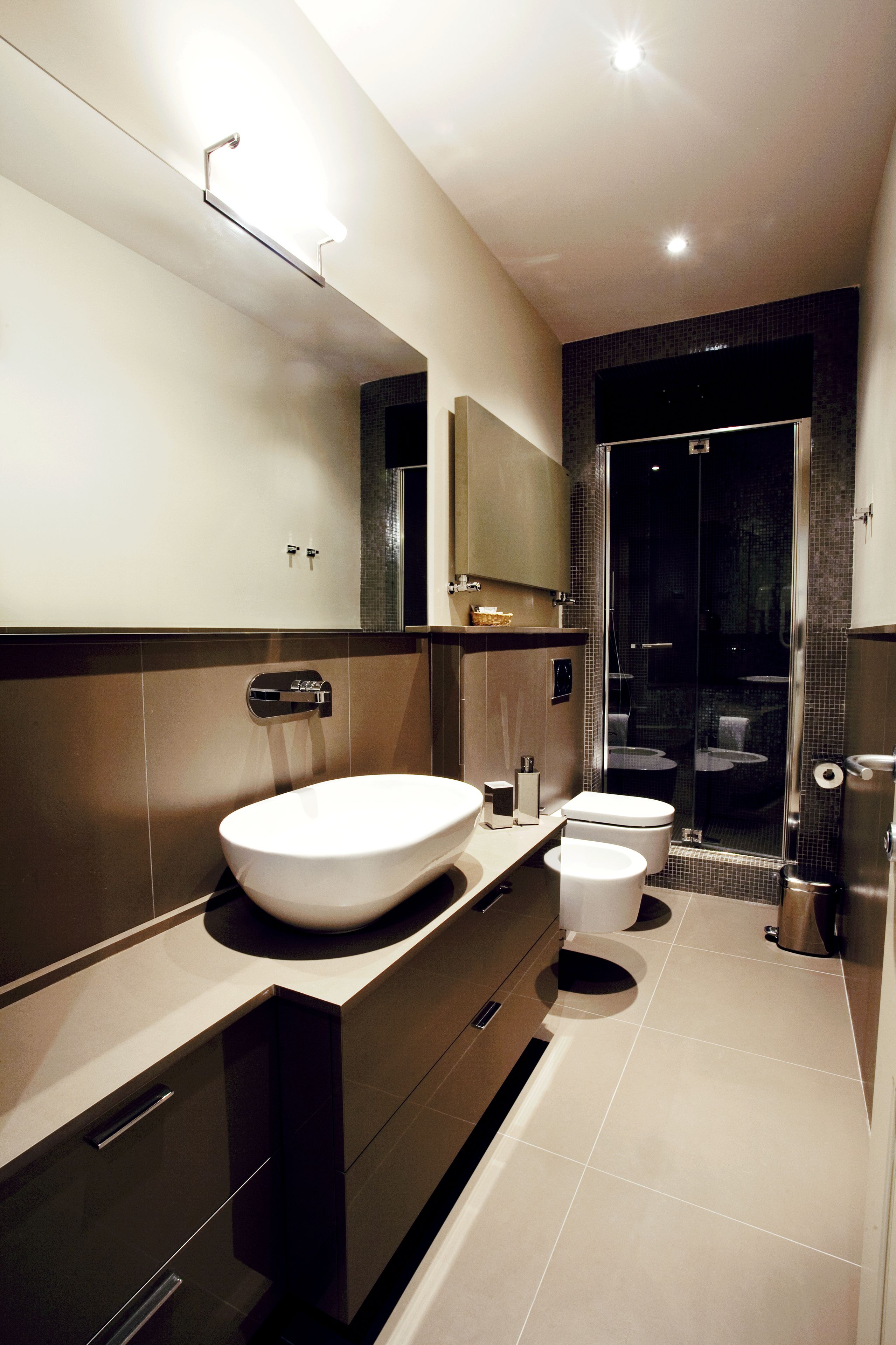 superior double or twin room | bathroom | free toiletries, bidet, towels