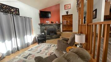 Smart TV, fireplace, DVD player, video library