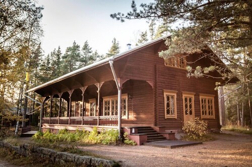 Spacious 4 Room Apartment & Sauna