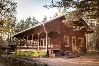 Spacious 4 Room Apartment & Sauna