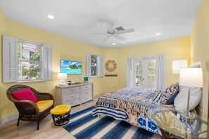 3 bedrooms, iron/ironing board, WiFi, bed sheets - Beach and Gulf Front! Stunning Interior and View- Central Captiva Island (Captiva)