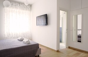 Desk, blackout curtains, soundproofing, free WiFi - B&B Agli Orti (Verona)