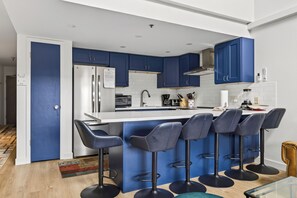 Fridge, microwave, oven, stovetop - Steps from lifts at PC Mountain! Remodeled 2 Bedroom Condo. Ultimate Convenience (Park City)