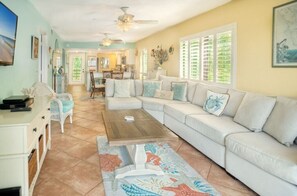 Een televisie en een dvd-speler