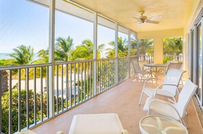 Outdoor dining - Unparalleled Direct Gulf Views from this Elegant, Spacious, Top floor unit (Sanibel)
