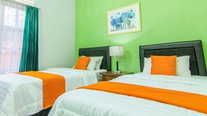 Deluxe Twin Room - Ndalem Sarengat (Yogyakarta)