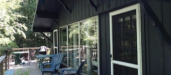 Quiet house near Bar Harbor, Acadia and the beach