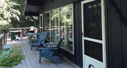 Hiljainen talo lähellä Bar Harboria, Acadiaa ja rantaa