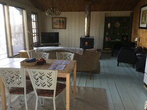 Interior - Quiet house near Bar Harbor, Acadia and the beach (Bar Harbor)