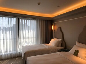 In-room safe, desk, blackout drapes, soundproofing