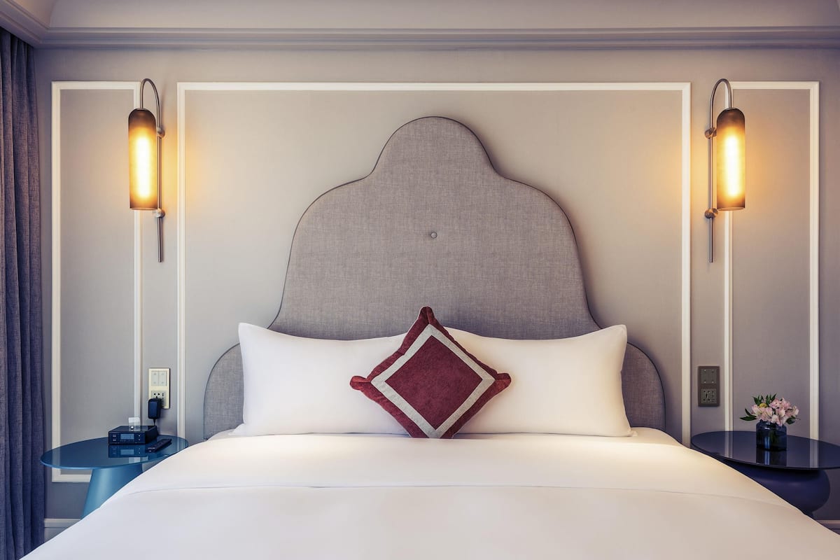 In-room safe, desk, blackout drapes, soundproofing