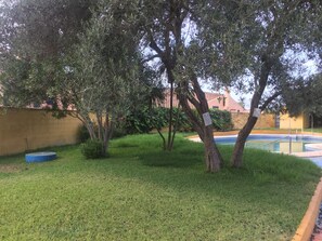 Seasonal outdoor pool - HN Las Brisas (Valencina de la Concepcion)