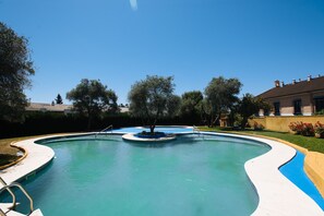 Seasonal outdoor pool - HN Las Brisas (Valencina de la Concepcion)