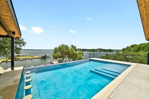 Piscine extérieure