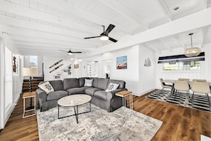 スマートテレビ、暖炉