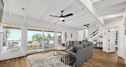 Huge Waterfront Home on Lake Lbj with Pool, HotTub, Island, Boat Ramp and Slips