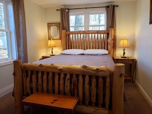 3 habitaciones, tabla de planchar con plancha y cuna de viaje 