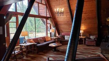 Smart TV, chimenea, videojuegos y reproductor de DVD