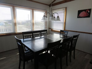 Dining - Last Minute, low price/Great Ocean view/ Pool/ Ping Pong table/Fenced pet area (Nags Head)