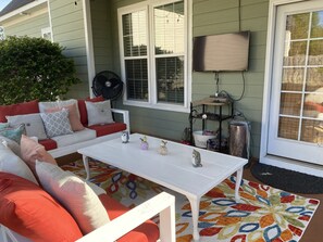 Terrace/patio - Great reviews! Available for Masters Tournament (Evans)