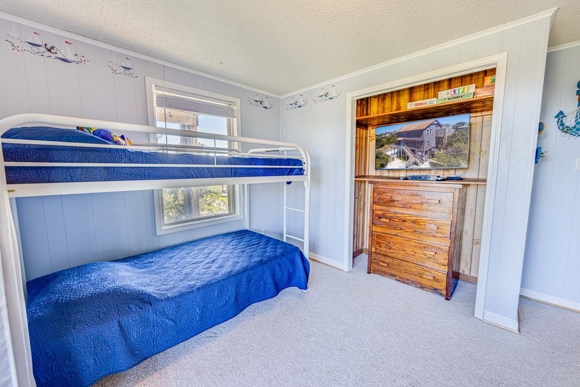 19-Surf-Or-Sound-Realty-834-Sleepy Dog-Bedroom-6