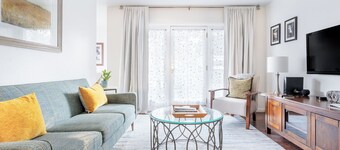 Downtown Napa! Unit B Walk to Everything!