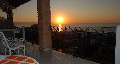 October Special- discount of 300.00 on bookings for 06 people