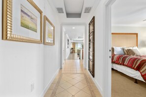 3 bedrooms, in-room safe, iron/ironing board, travel cot