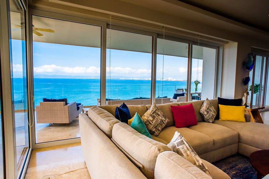 智能电视、DVD 播放器、立体声音响