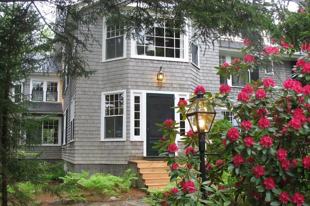 Harbourside Inn