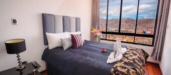 3 bedroom apartment with garage and breakfast