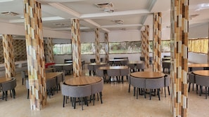Restaurant - Metzy Residence Hotel (Serrekunda)