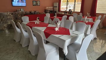 Ilmainen päivittäinen itsepalveluaamiainen