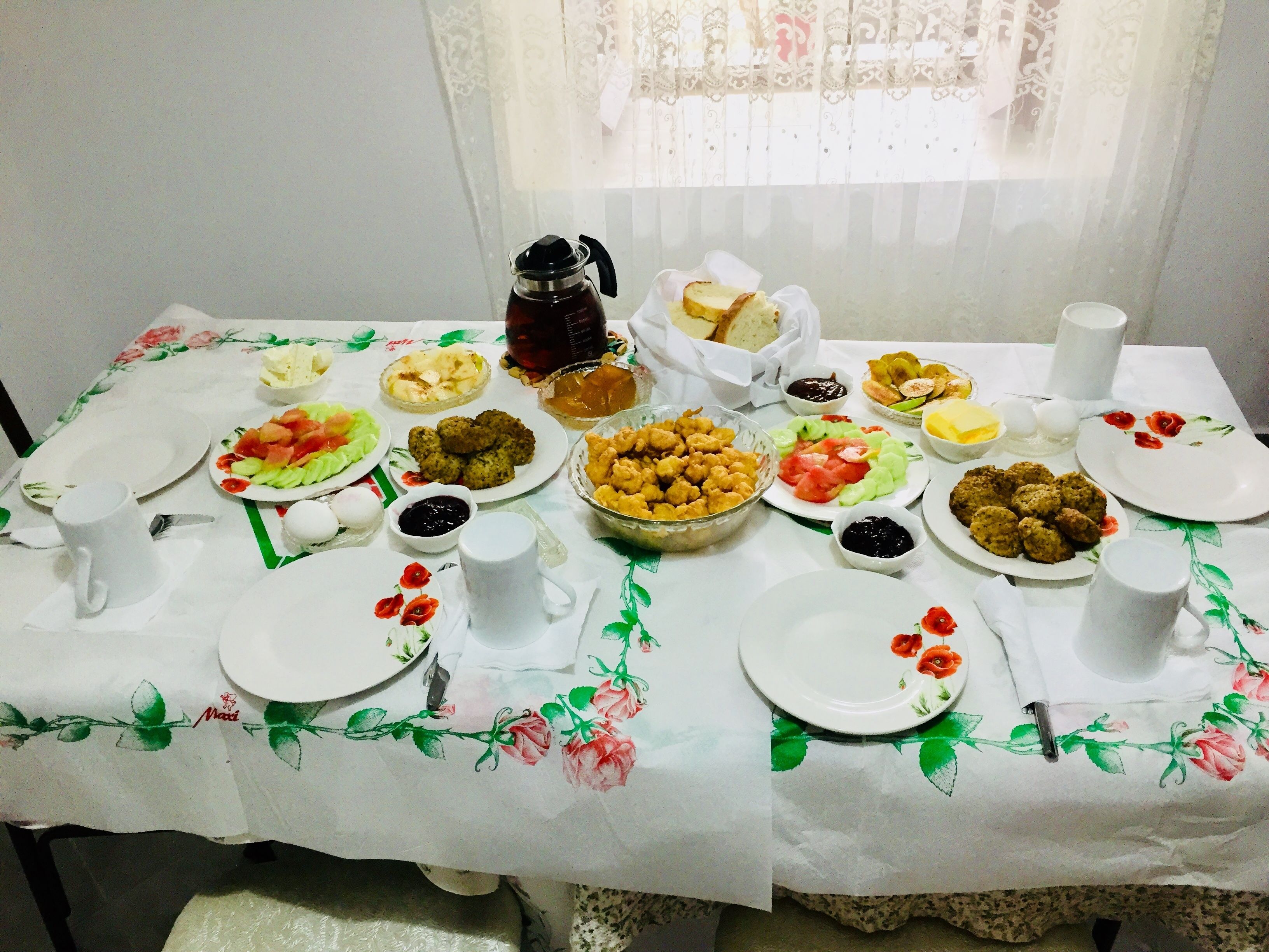 Desayuno de cocina local (EUR 5 por persona) 