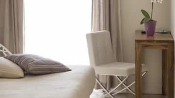 Individually furnished, desk, free WiFi, bed sheets