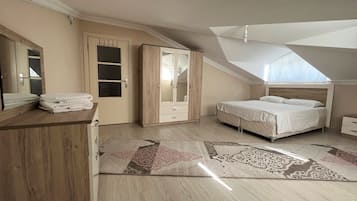 Comfort Apartment | 1 bedroom, premium bedding, in-room safe, desk