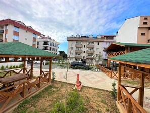 Flat-screen TV - Cerrahpasa Apart Hotel (Trabzon)