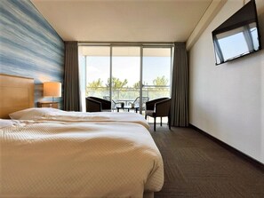 Twin Room | Down comforters, bed sheets - Hotel Sea Paradise Inn (Yokohama)