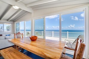 Dining - Private direct beachfront home - Walk to Haleiwa (Haleiwa)