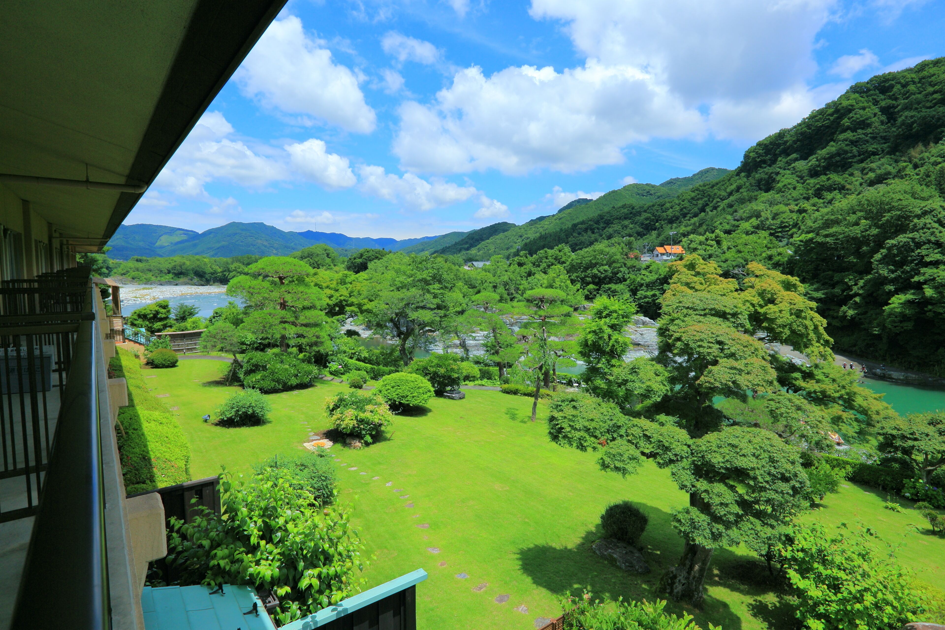 特別室(和室20畳) 禁煙 | 部屋からの景観