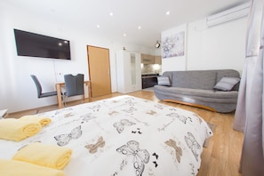 3 habitaciones, wifi gratis y ropa de cama