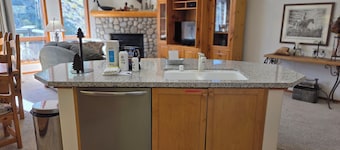 Snowcreek Resort Vacation Rental 776
