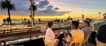 Close St Kilda Commercial Hub and Melbourne Centre with Free Parking