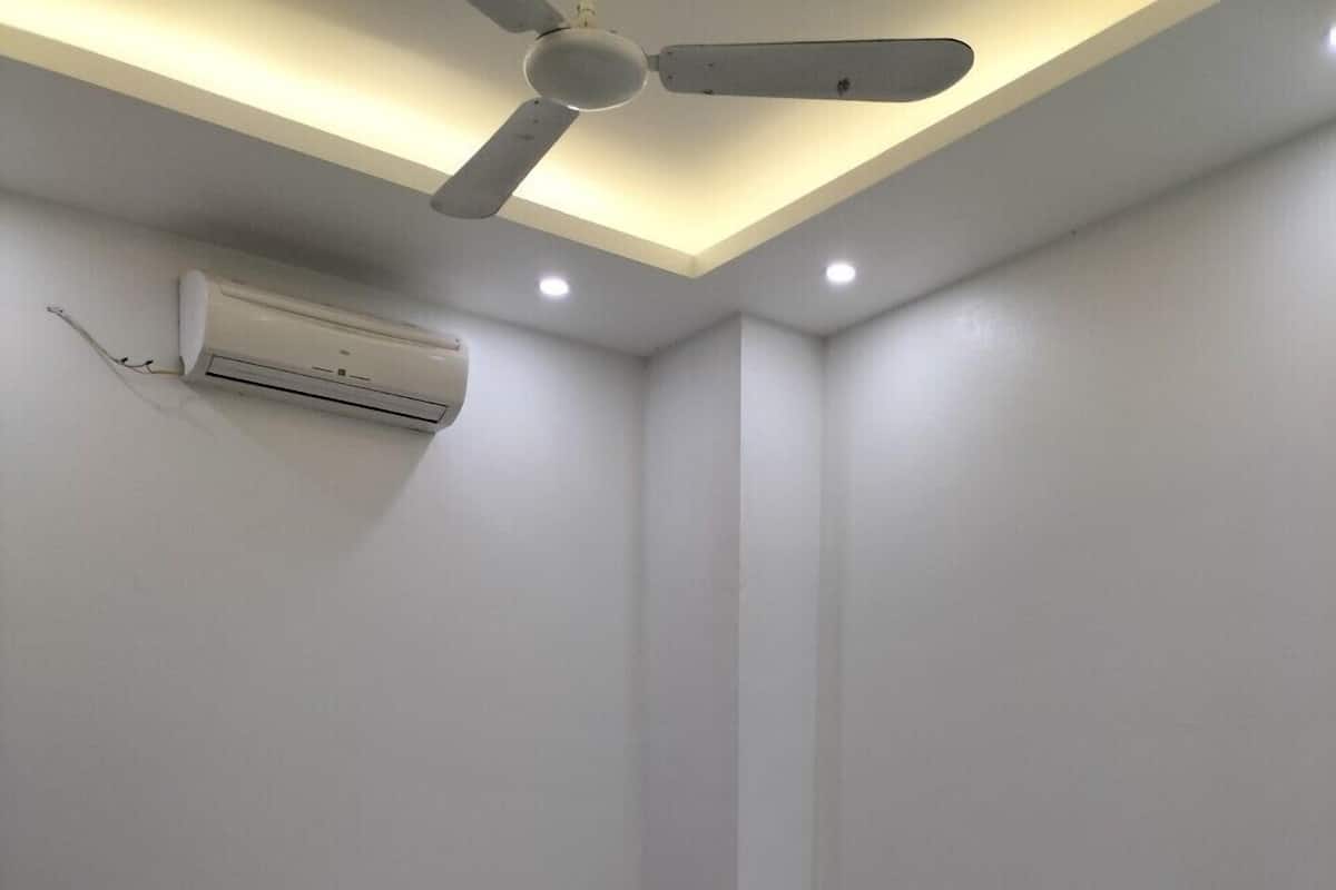 Habitación Deluxe con 2 camas individuales, para no fumadores | Minibar, escritorio, insonorización y tabla de planchar con plancha