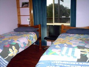 3 bedrooms, desk, iron/ironing board, travel crib